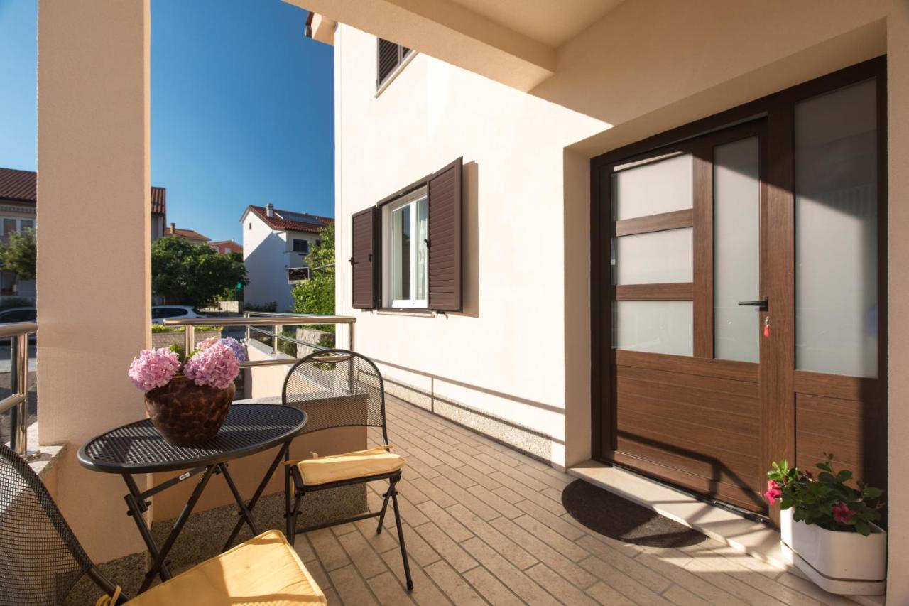 Apartmani Paradiso Đảo Krk Ngoại thất bức ảnh
