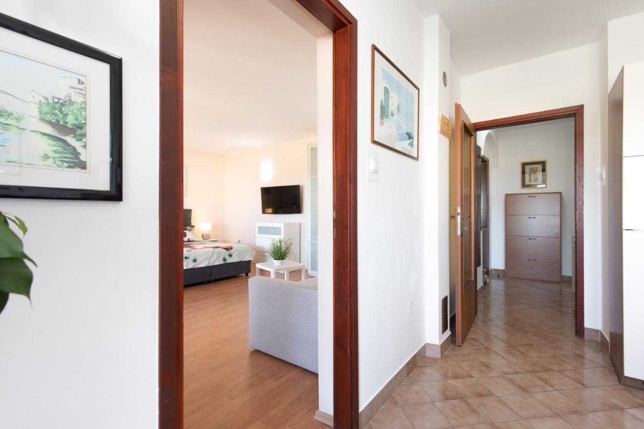 Apartmani Paradiso Đảo Krk Ngoại thất bức ảnh