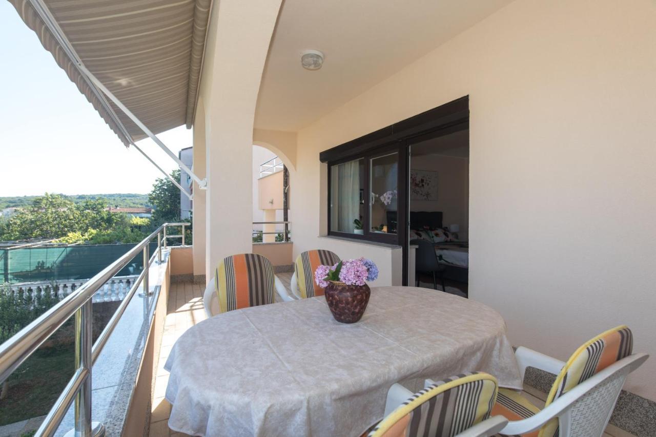 Apartmani Paradiso Đảo Krk Ngoại thất bức ảnh
