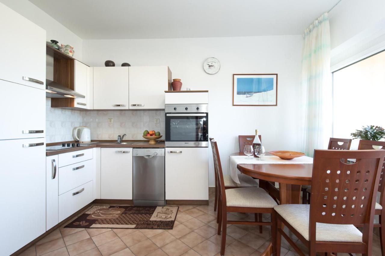 Apartmani Paradiso Đảo Krk Ngoại thất bức ảnh