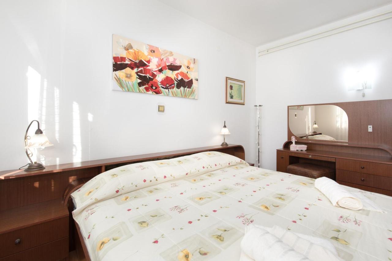 Apartmani Paradiso Đảo Krk Ngoại thất bức ảnh