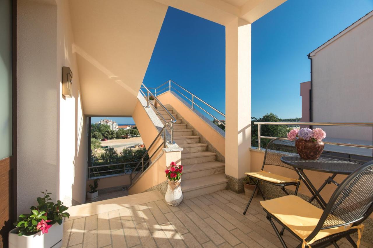 Apartmani Paradiso Đảo Krk Ngoại thất bức ảnh