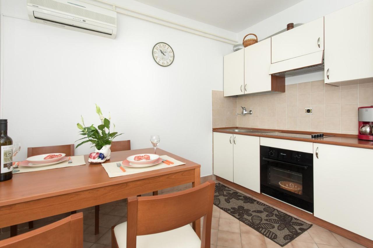 Apartmani Paradiso Đảo Krk Ngoại thất bức ảnh