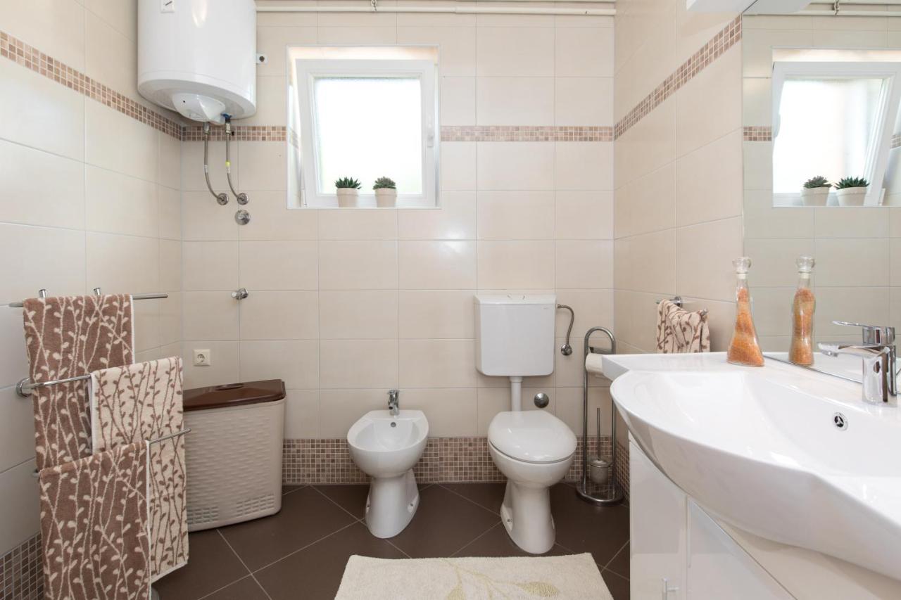 Apartmani Paradiso Đảo Krk Ngoại thất bức ảnh