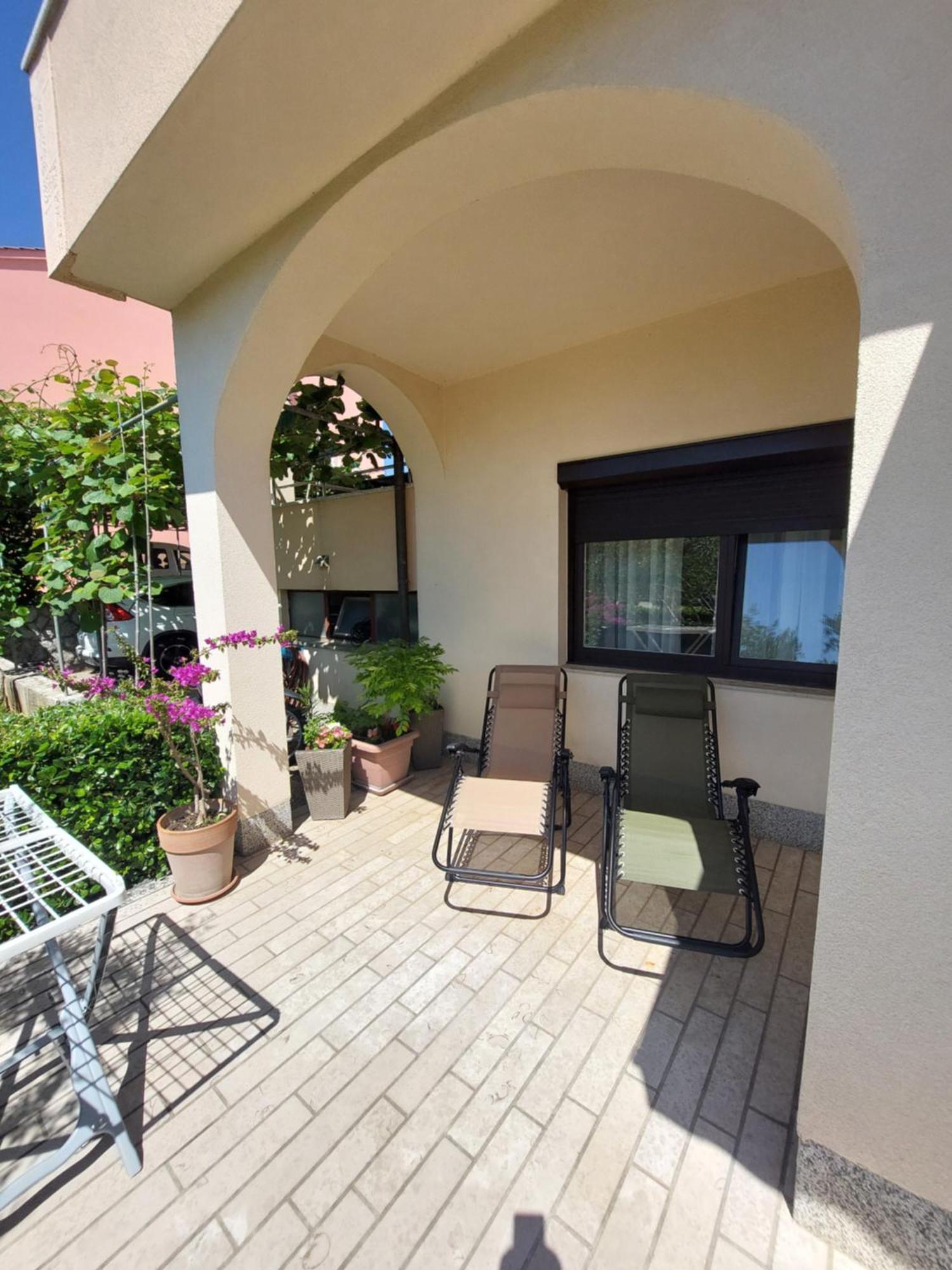 Apartmani Paradiso Đảo Krk Ngoại thất bức ảnh